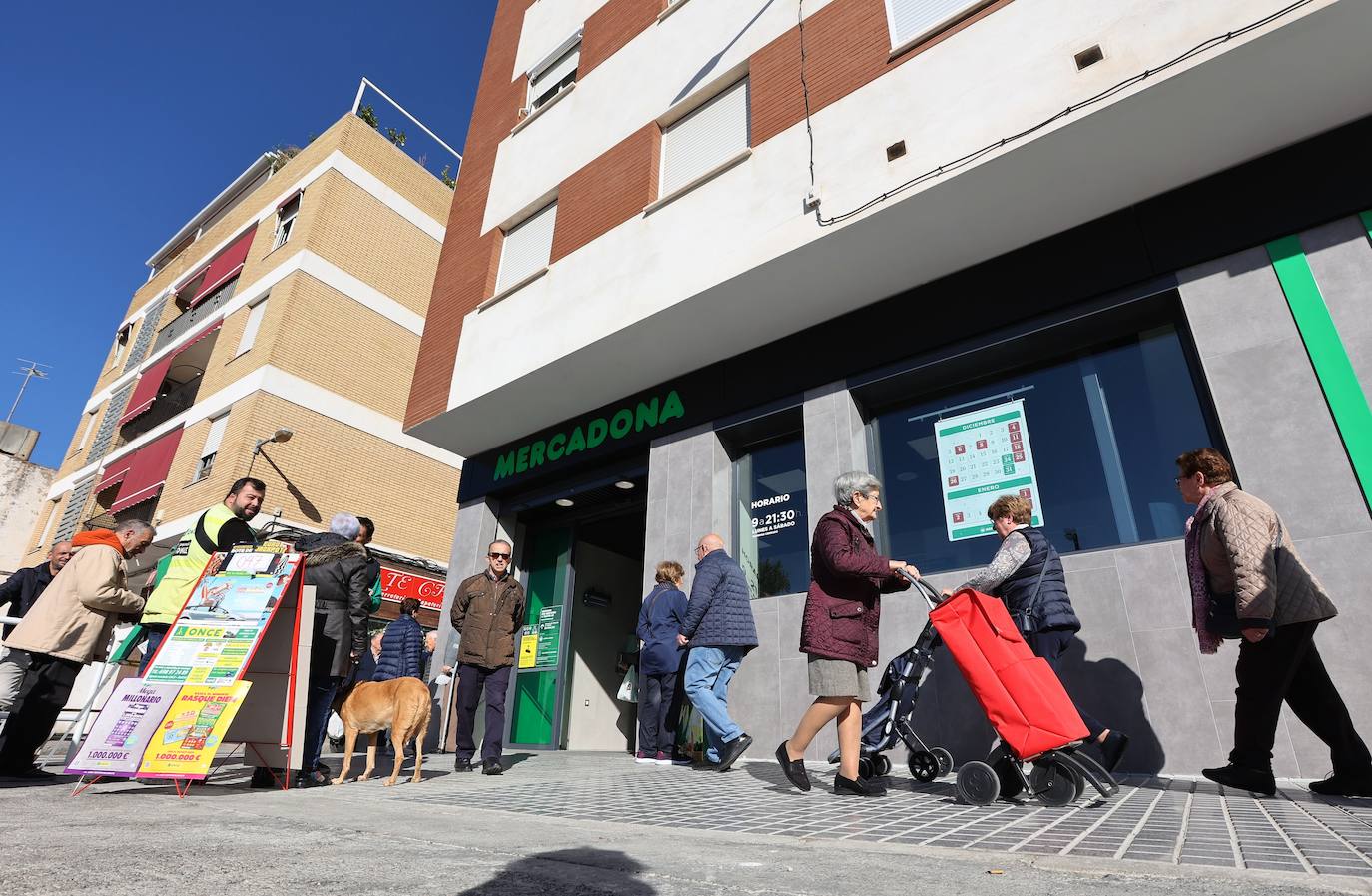 Los dos nuevos supermercados de Mercadona en Córdoba, en imágenes