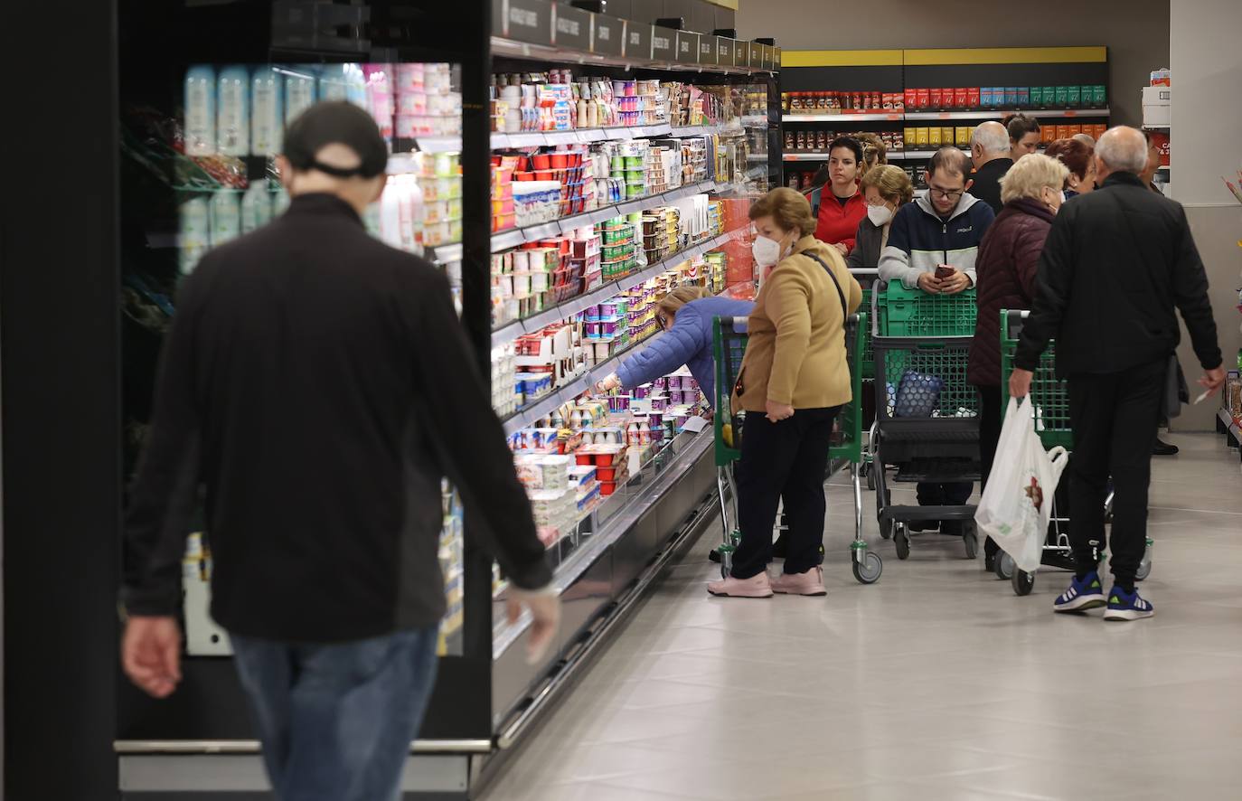 Los dos nuevos supermercados de Mercadona en Córdoba, en imágenes