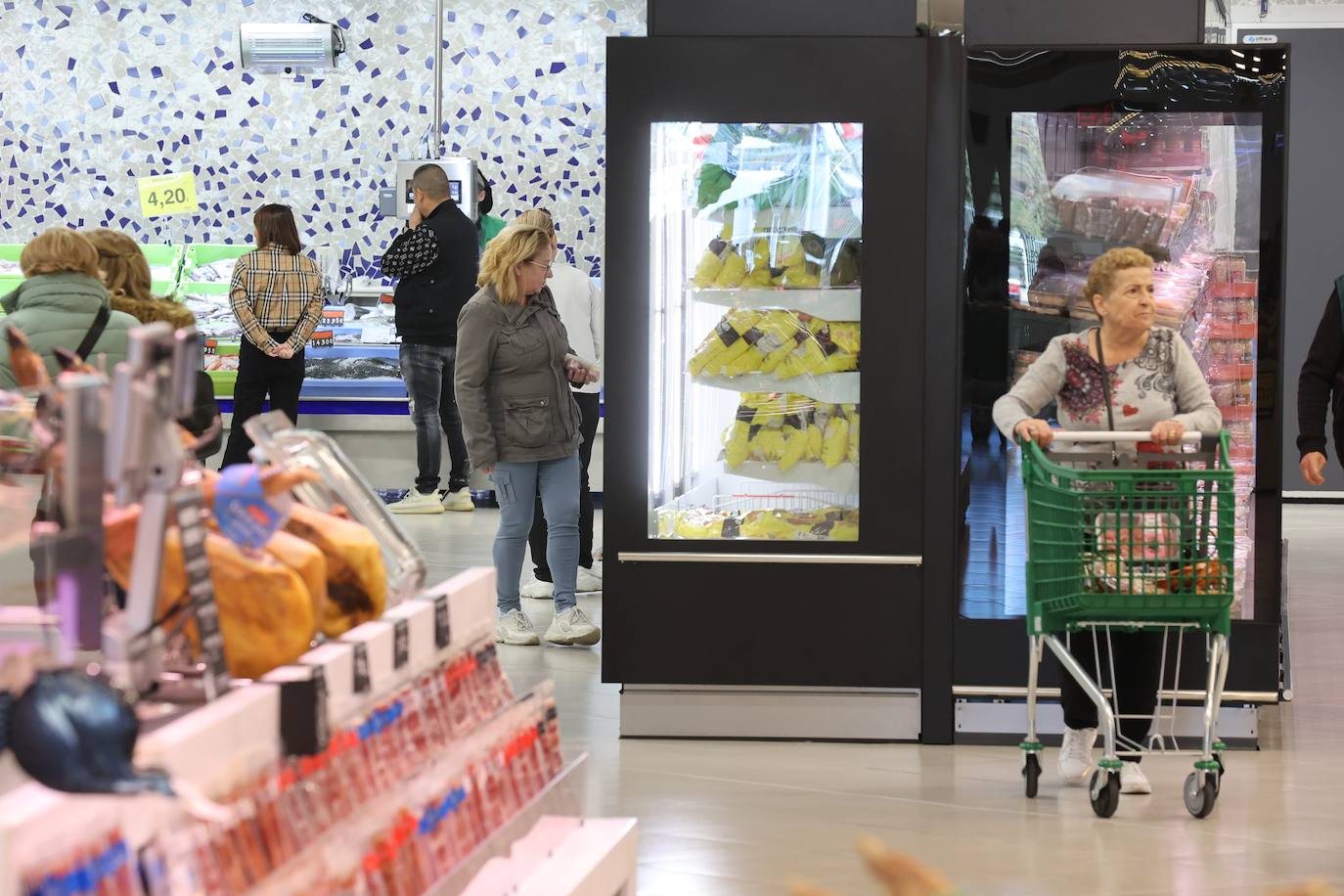 Los dos nuevos supermercados de Mercadona en Córdoba, en imágenes