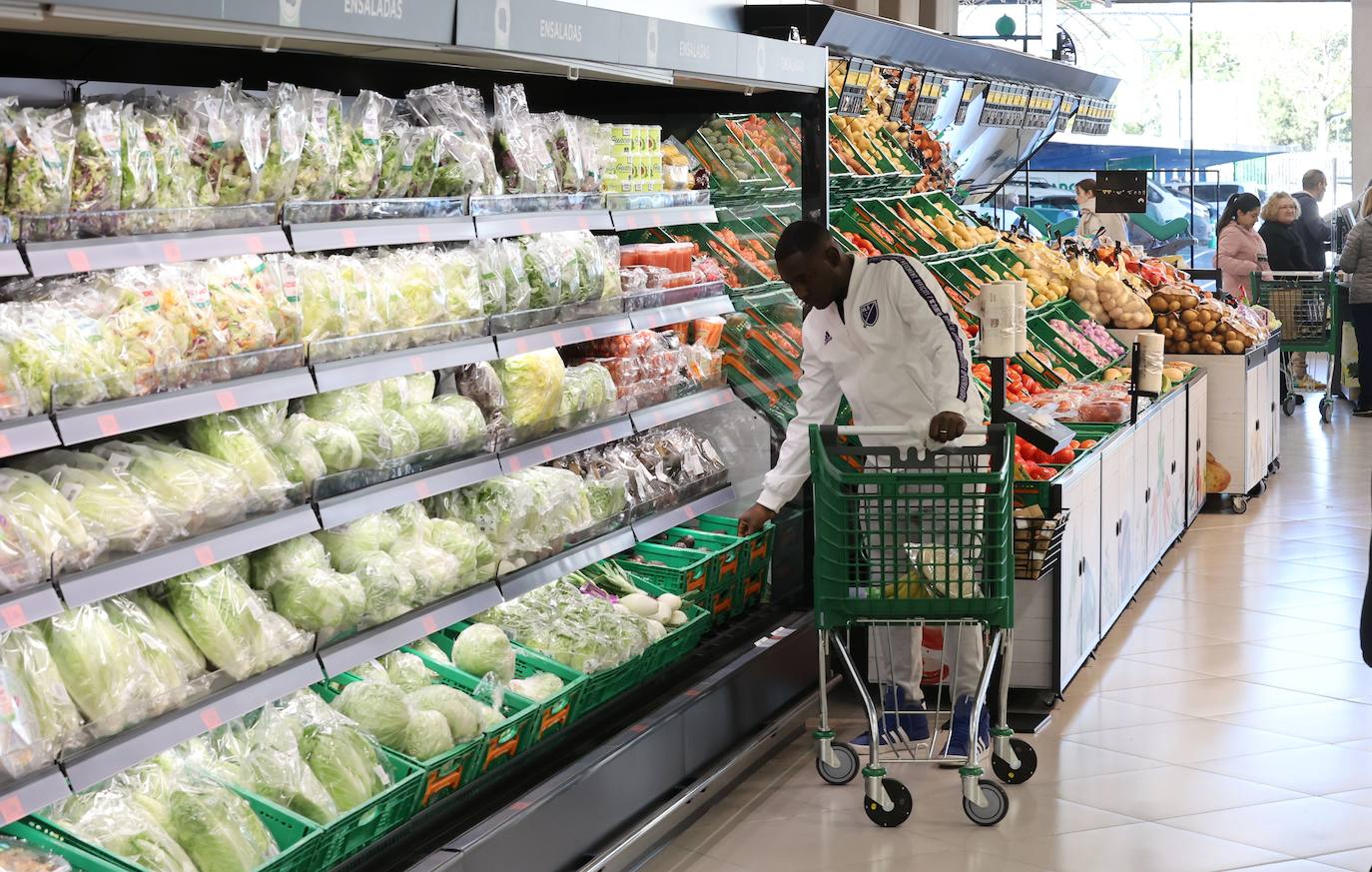 Los dos nuevos supermercados de Mercadona en Córdoba, en imágenes
