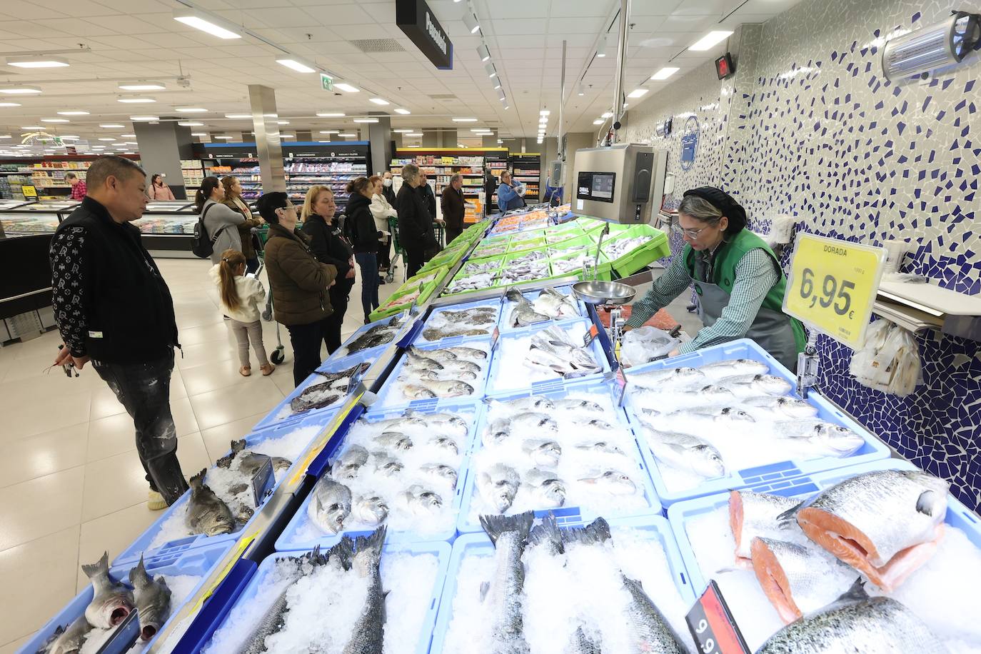 Los dos nuevos supermercados de Mercadona en Córdoba, en imágenes