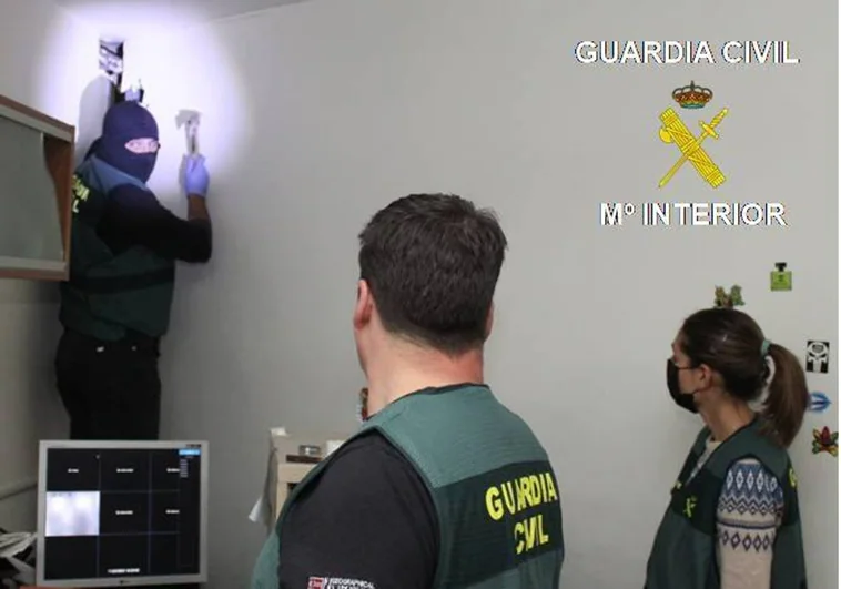 La Guardia Civil da por desarticulada una red de venta de drogas que operaba entre Vitoria y Miranda de Ebro
