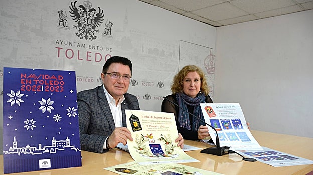 Teo García y Elvira Rivero tras la presentación de los concursos navideños