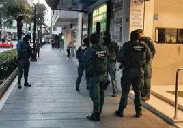 La Guardia Civil busca en Marbella el rastro del blanqueo del mayor fraude al IVA cometido en Europa