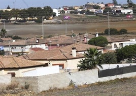 Los inspectores de la Junta de Andalucía usan drones para controlar las parcelas y viviendas irregulares