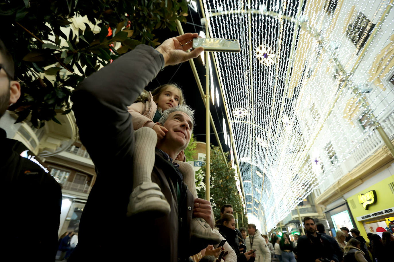 El deslumbrante estreno del espectáculo de luz y música de Cruz Conde en Córdoba, en imágenes