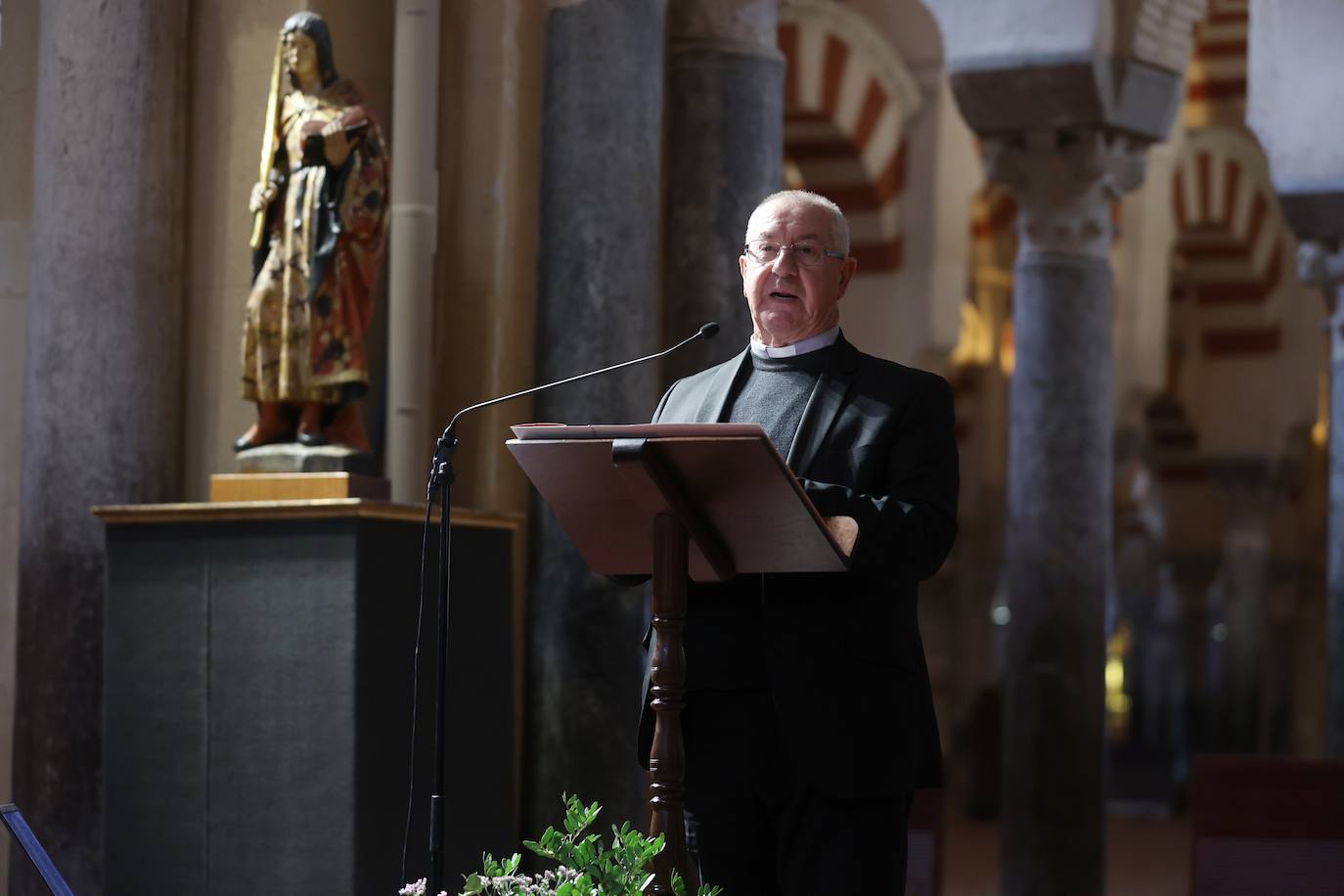 El esplendor de la portada de la Concepción de la Mezquita-Catedral de Córdoba, en imágenes