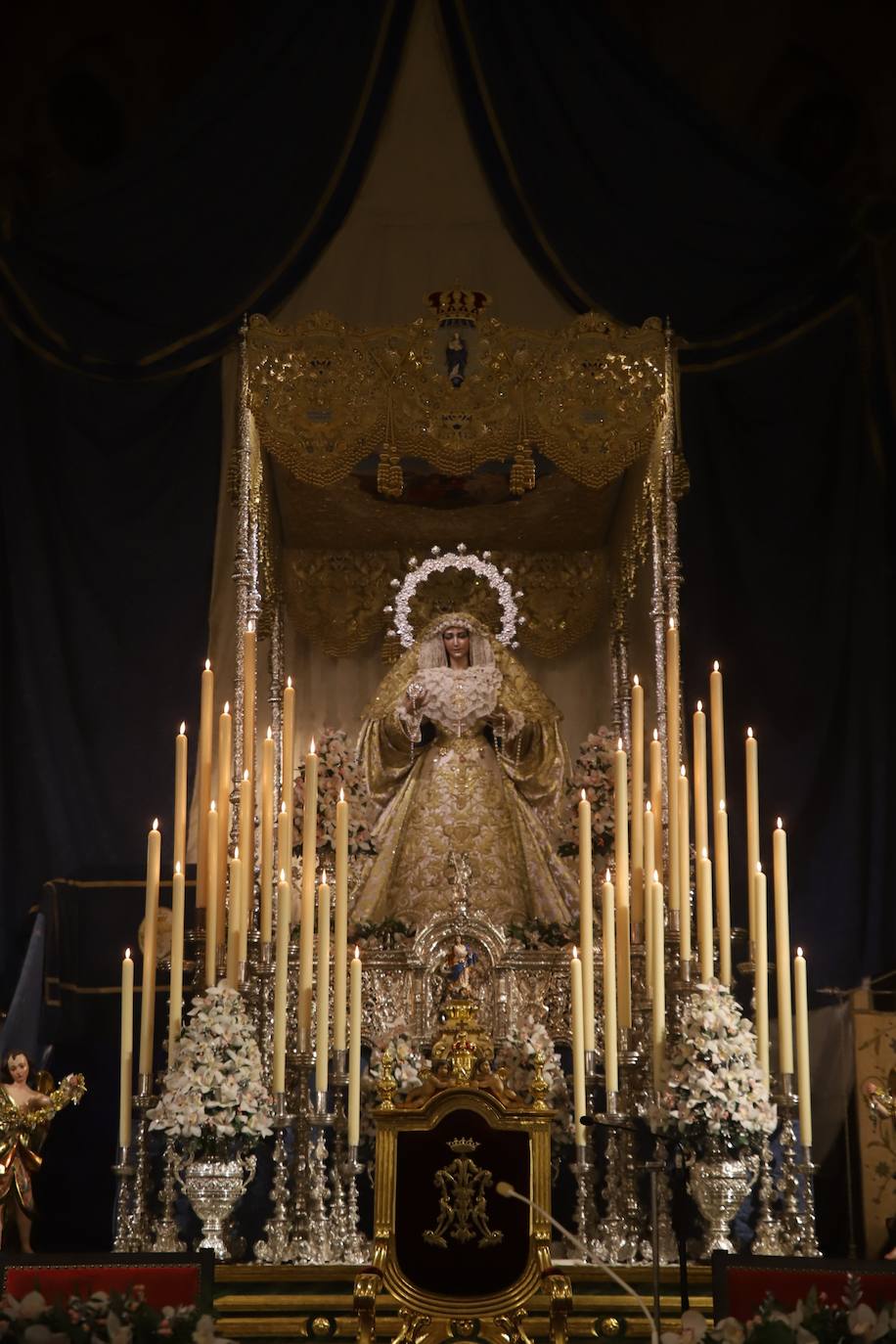 La solemne imposición de la nueva corona de la Virgen de la Alegría de Córdoba, en imágenes