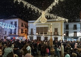 La iluminación navideña se apodera de los pueblos de Córdoba