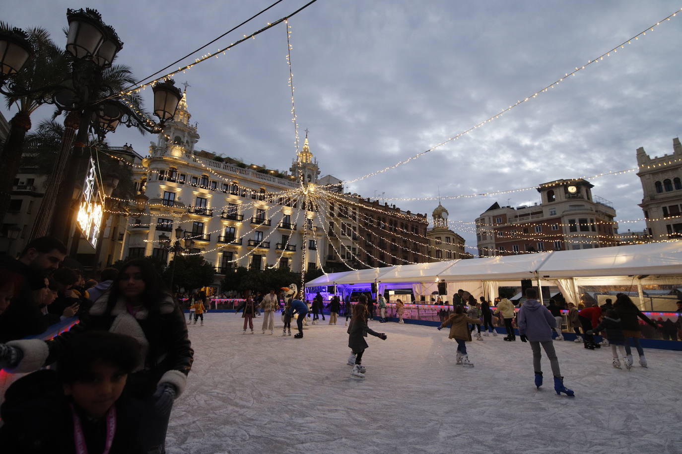 El ambiente del primer día del puente de diciembre en Córdoba, en imágenes