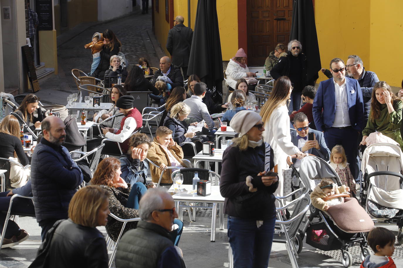 El ambiente del primer día del puente de diciembre en Córdoba, en imágenes
