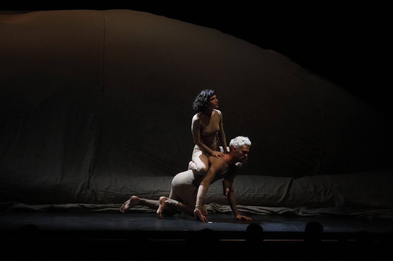 La danza de &#039;Pharsalia&#039; en el Gran Teatro de Córdoba, en imágenes