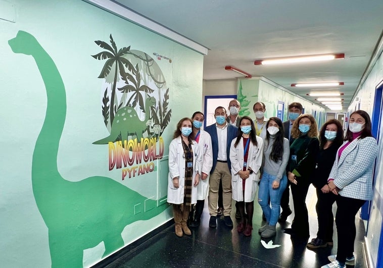 El Hospital de Salamanca se convierte en «Dinoworld»