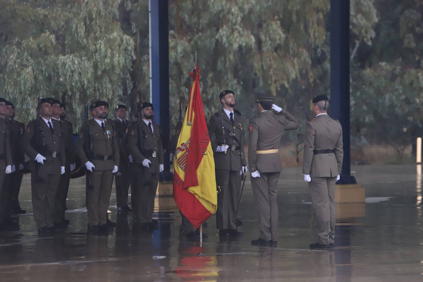 En imágenes, el solemne desfile militar de la BRI X de Córdoba por la Inmaculada