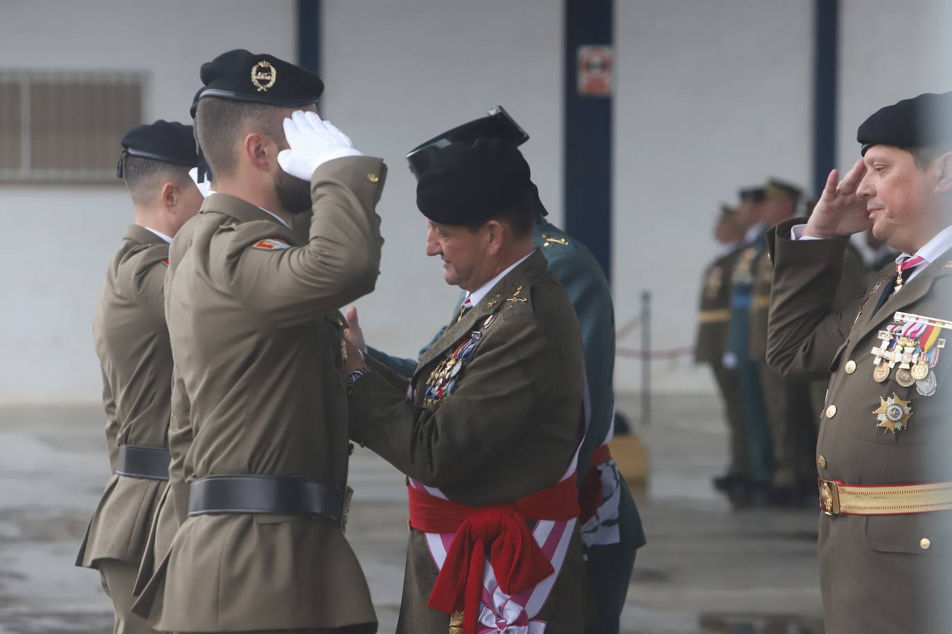 En imágenes, el solemne desfile militar de la BRI X de Córdoba por la Inmaculada