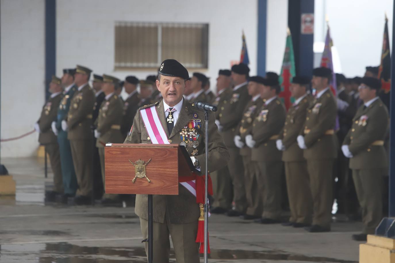 En imágenes, el solemne desfile militar de la BRI X de Córdoba por la Inmaculada