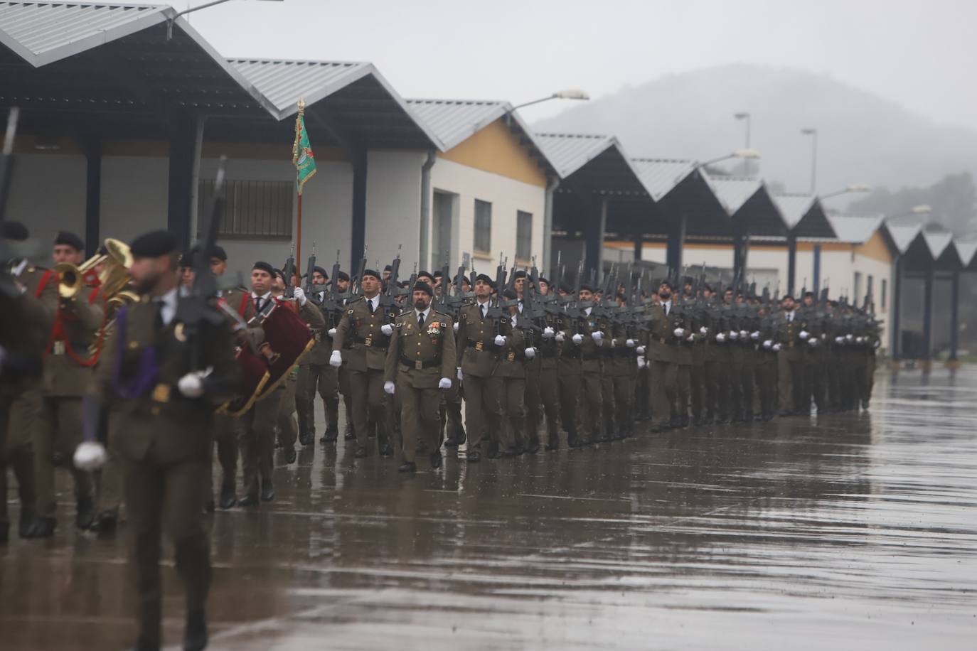 En imágenes, el solemne desfile militar de la BRI X de Córdoba por la Inmaculada