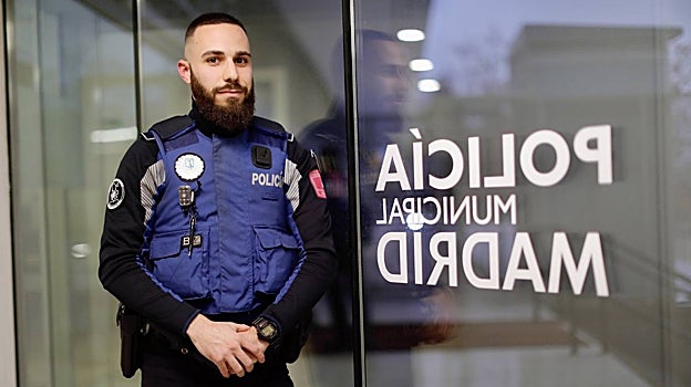 Carlos, el agente tutor de la Policía Municipal