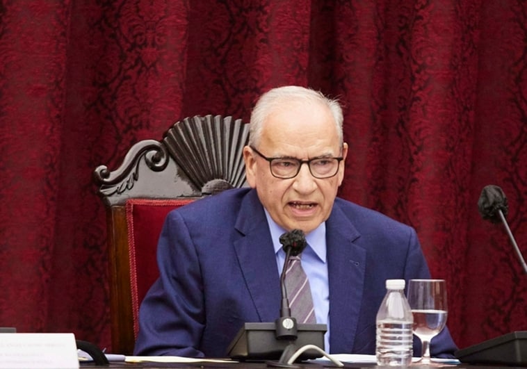Alfonso Guerra se suma, sin firmarlo, al manifiesto contra las reformas de Sánchez: «Las dudas de que se haga un referéndum en Cataluña son pocas»