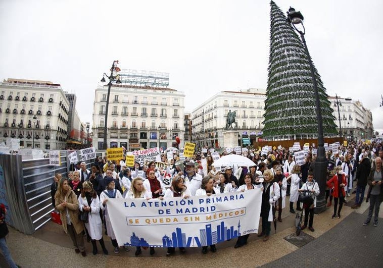 Guerra abierta entre órganos del Colegio de Médicos de Madrid y el sindicato en huelga