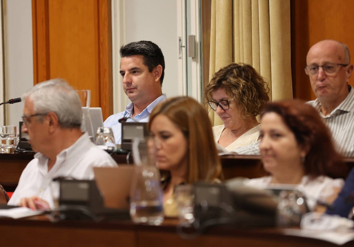 Pedro García y Alba Doblas, en un Pleno del Ayuntamiento de Córdoba