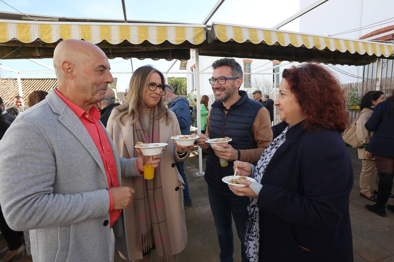 Las tradicionales migas de la Cruz Blanca de Córdoba, en imágenes