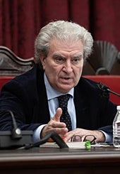 Imagen principal - César Antonio Molina