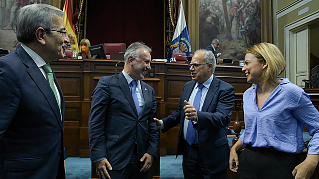 Los portavoces del Pacto de las Flores celebran la aprobación de las cuentas 2023