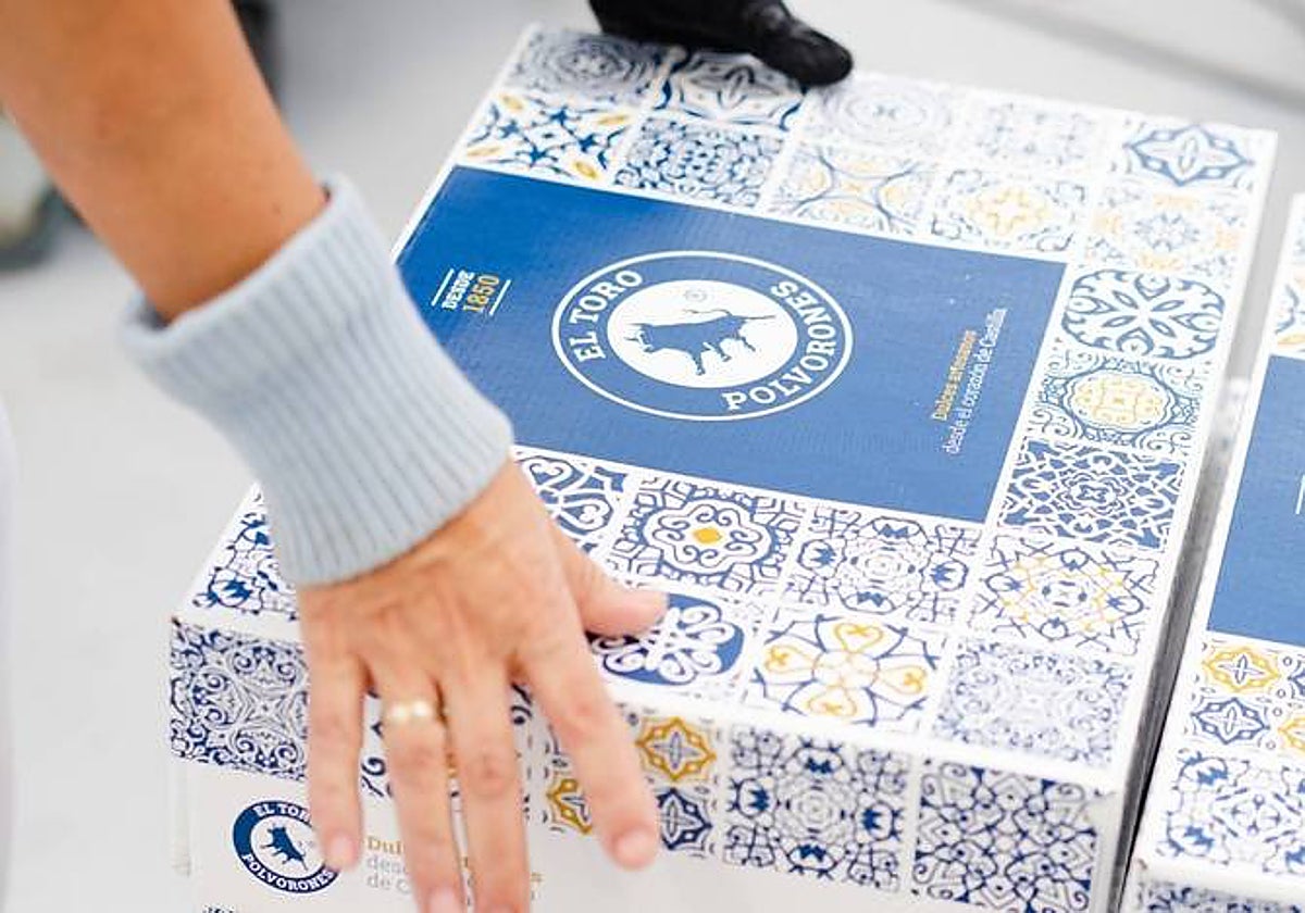 Polvorones 'El Toro' elaborados en la localidad vallisoletana de Tordesillas