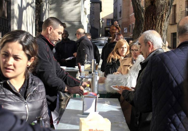 Onda Cero y la Diputación celebran este jueves sus tradicionales migas tras dos años de parón