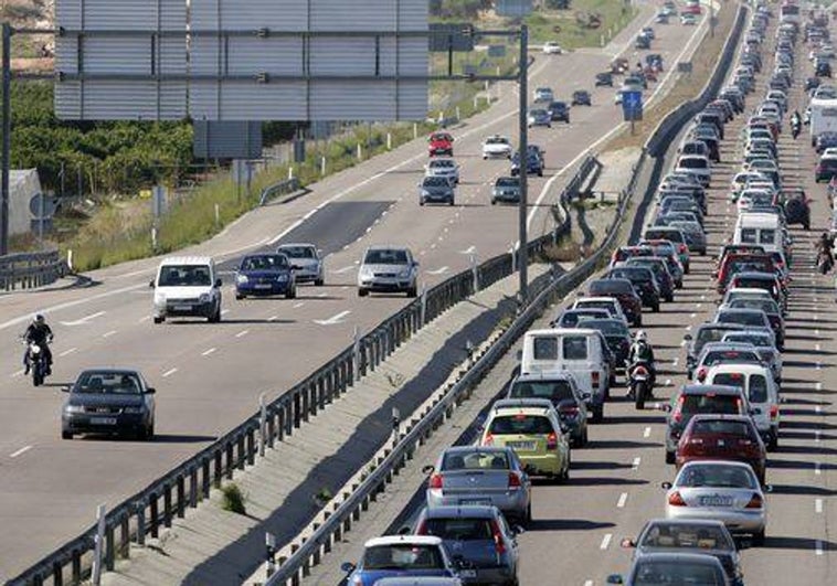 Las carreteras de la región registrarán más de tres millones de viajes por la Navidad