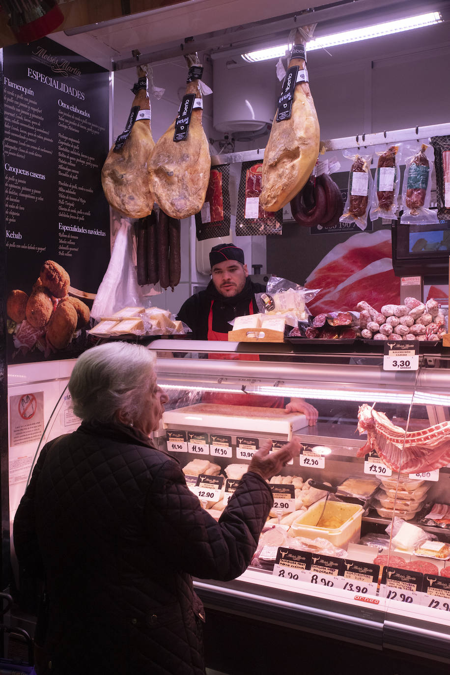 Las compras para la cena de Nochebuena en Córdoba, en imágenes