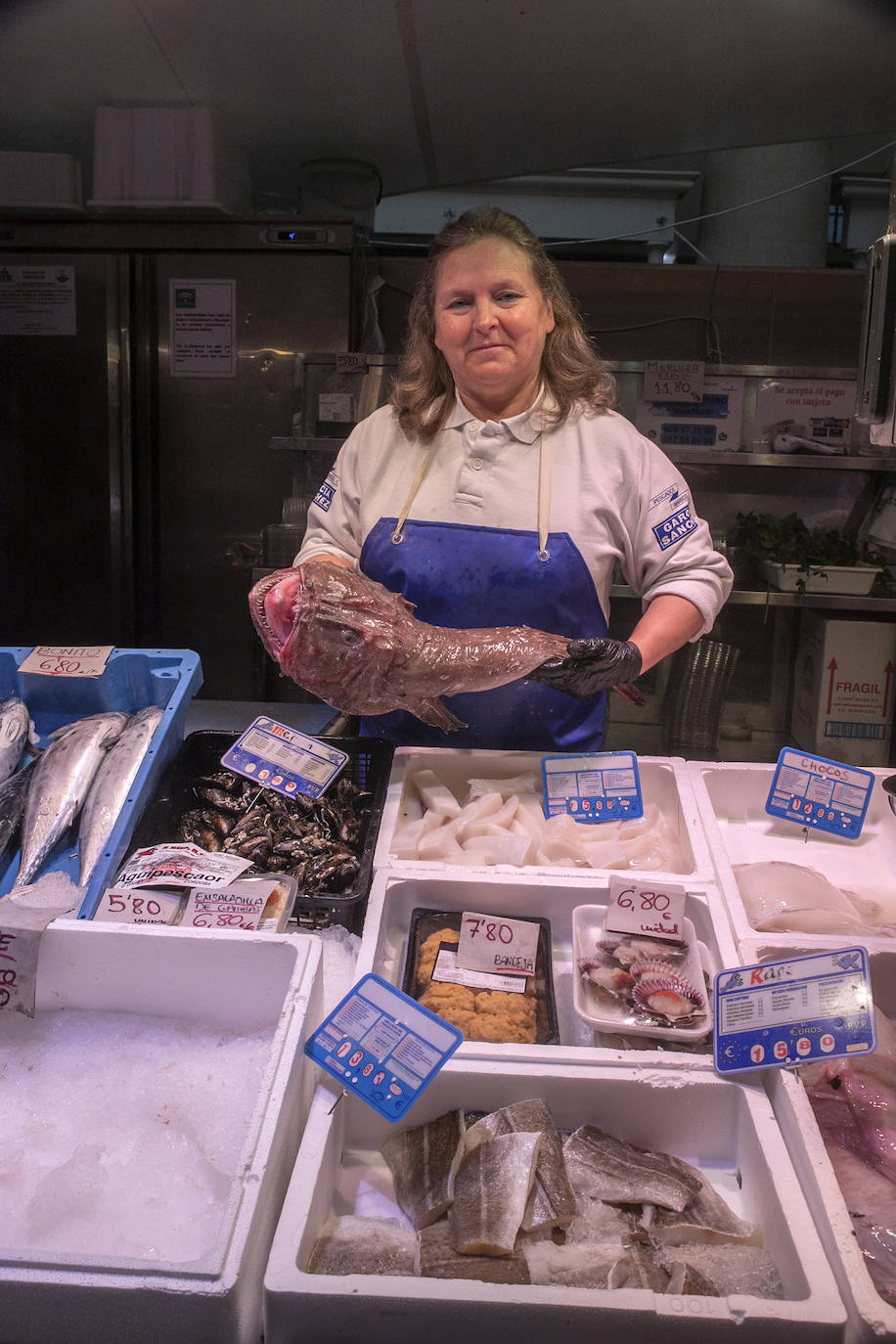 Las compras para la cena de Nochebuena en Córdoba, en imágenes
