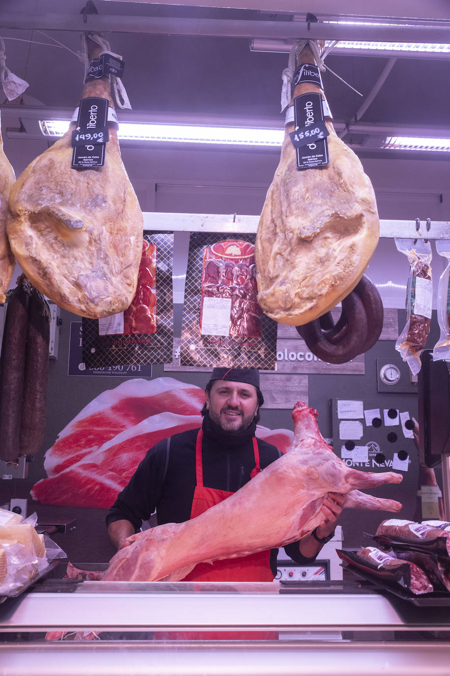 Las compras para la cena de Nochebuena en Córdoba, en imágenes
