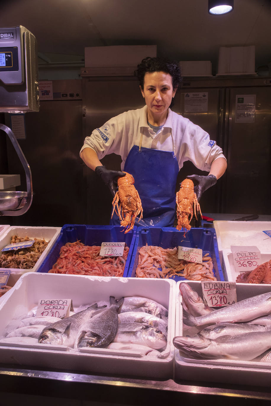 Las compras para la cena de Nochebuena en Córdoba, en imágenes