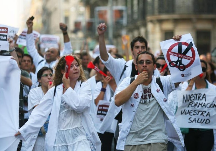 Metges de Catalunya registra la huelga de 25 y 26 de enero ante la falta de propuestas de Salud