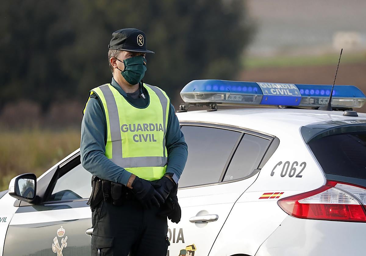 Un control de la Guardia Civil en las carreteras de Córdoba