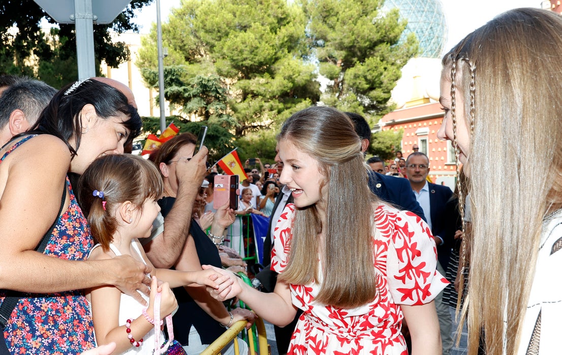 La Princesa de Asturias, Doña Leonor, y la Infanta Doña Sofía en Figueres (Gerona). Las hijas de los Reyes de España se reunieron a principios del mes de julio con jóvenes de varias autonomías y que participan en programas de la Fundación Princesa de Girona (FPdGi).