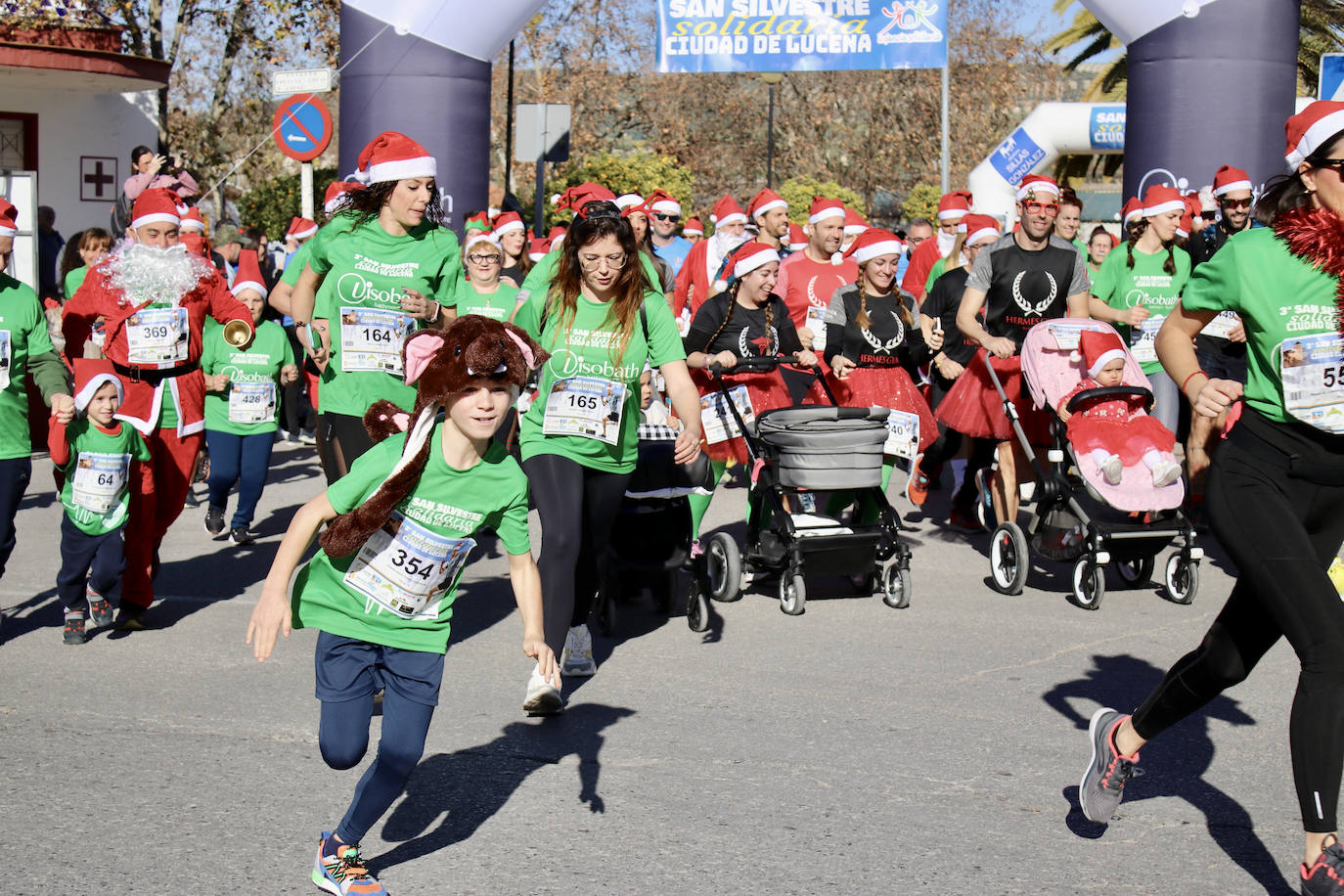 El ambientazo en la San Silvestre de Lucena, en imágenes