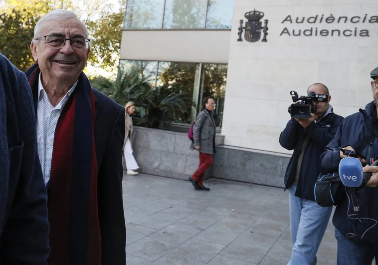 El exgerente del PSOE valenciano admite ante la juez del caso Azud la financiación ilegal del partido