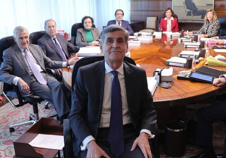 El Pleno del Tribunal Constitucional da luz verde a los candidatos para su renovación