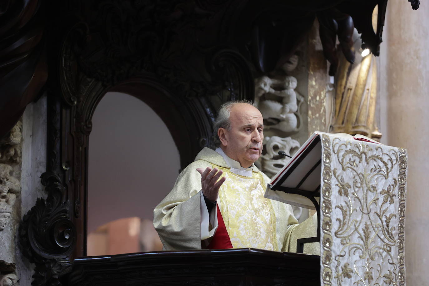 En imágenes, la misa de la solemnidad de Santa María en la Catedral de Córdoba