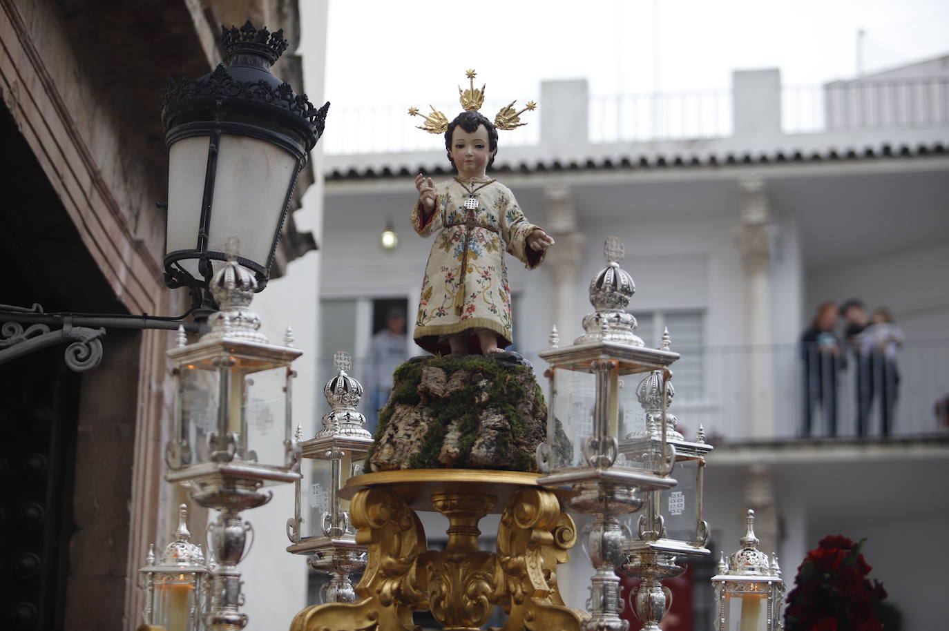 La procesión del Niño Jesús de la Compañía de Córdoba, en imágenes