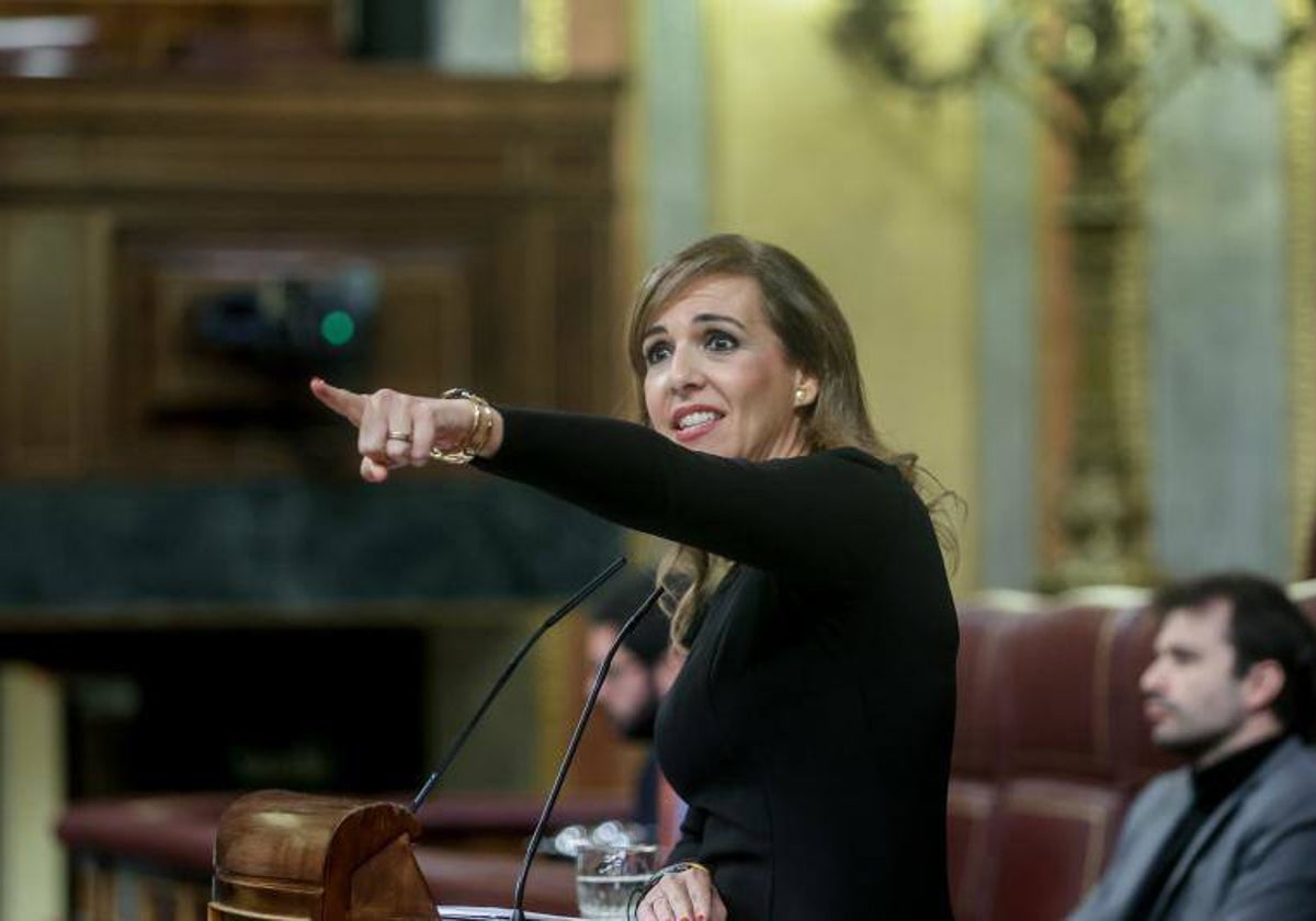 La diputada de Vox Patricia Rueda, quien llamó a Bildu «filoetarra»