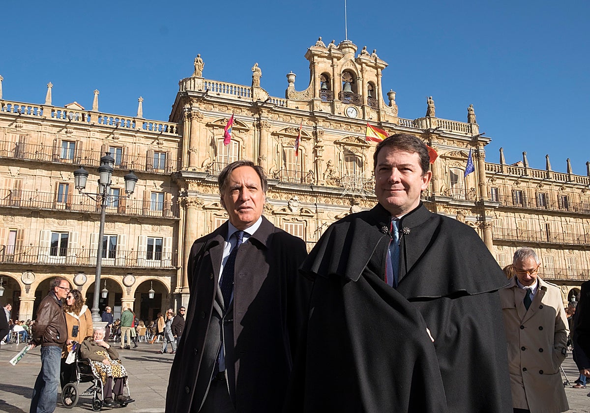 Mañueco, con el alcalde de Salamanca, el único candidato confirmado