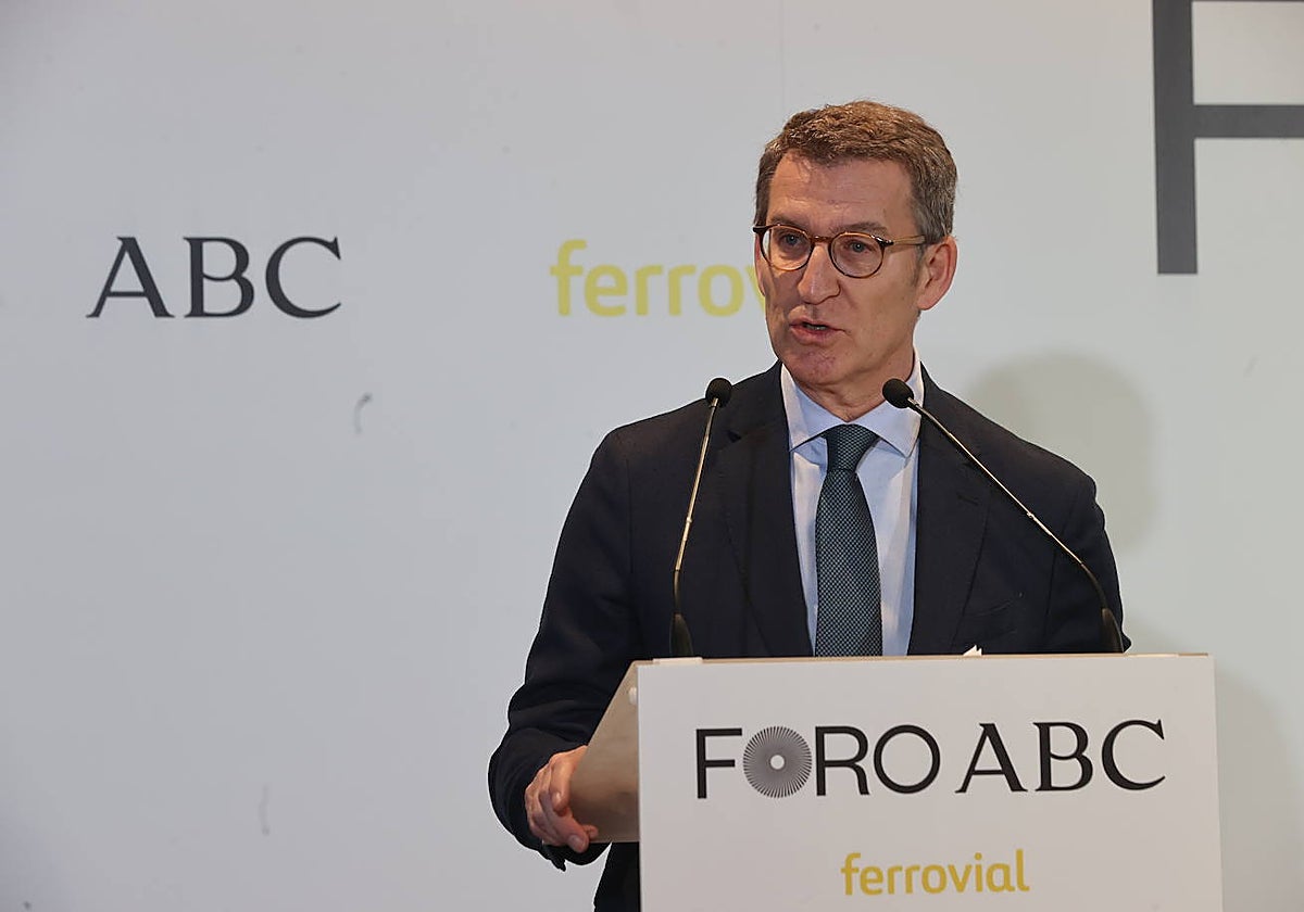 El presidente del PP, Alberto Núñez Feijóo, durante el Foro ABC