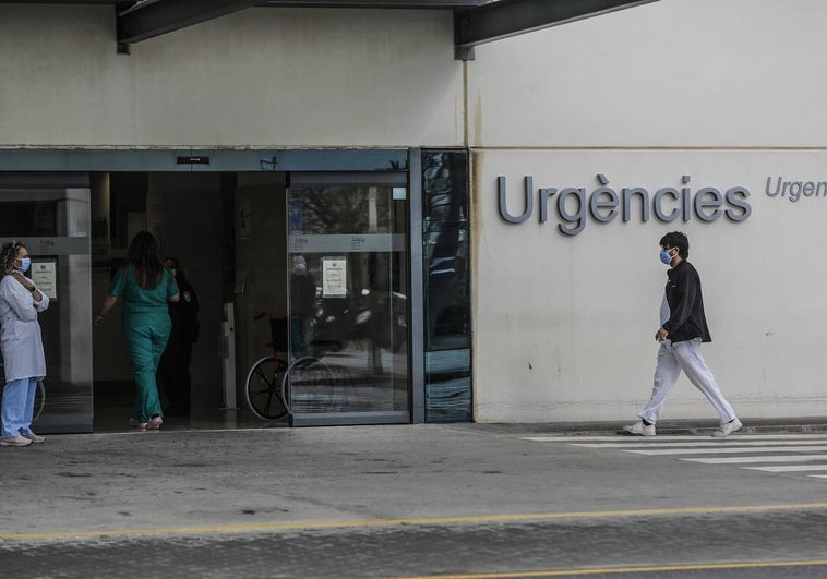 Los médicos aplazan la huelga en Valencia para «no contribuir al caos sanitario»