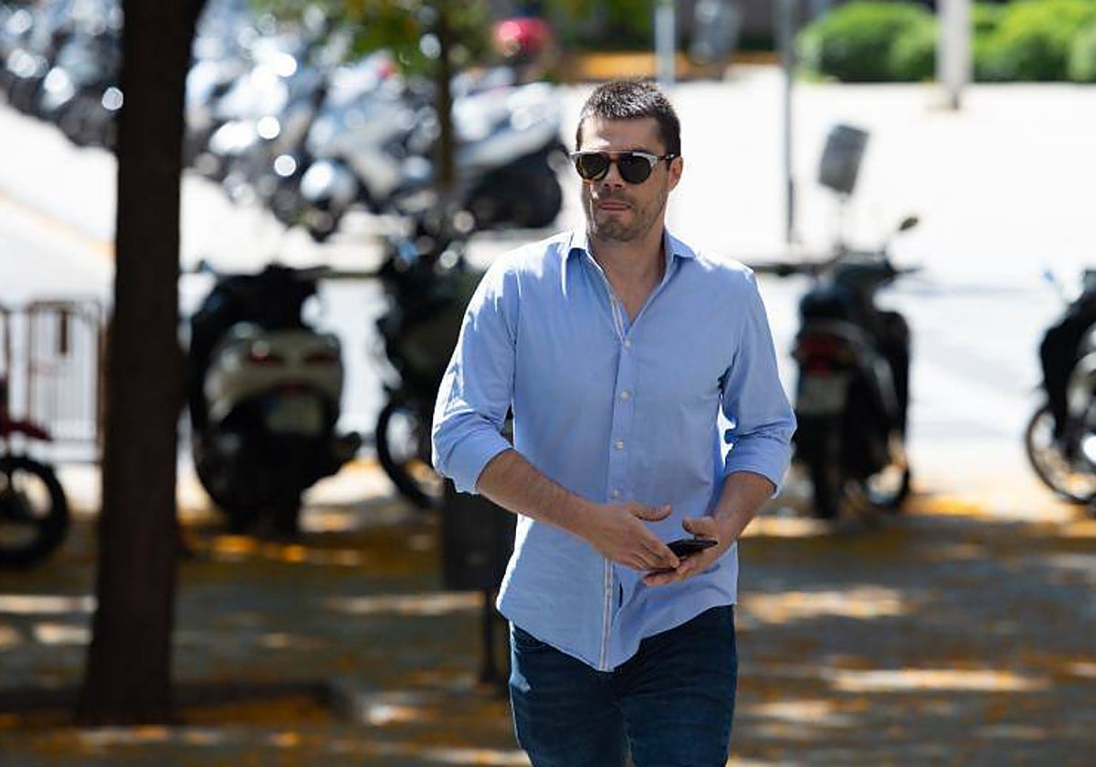 Albert Cavallé a su llegada a un juicio en Barcelona