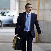 Una academia de Sevilla exigía a los profesores devolver parte de su sueldo en metálico