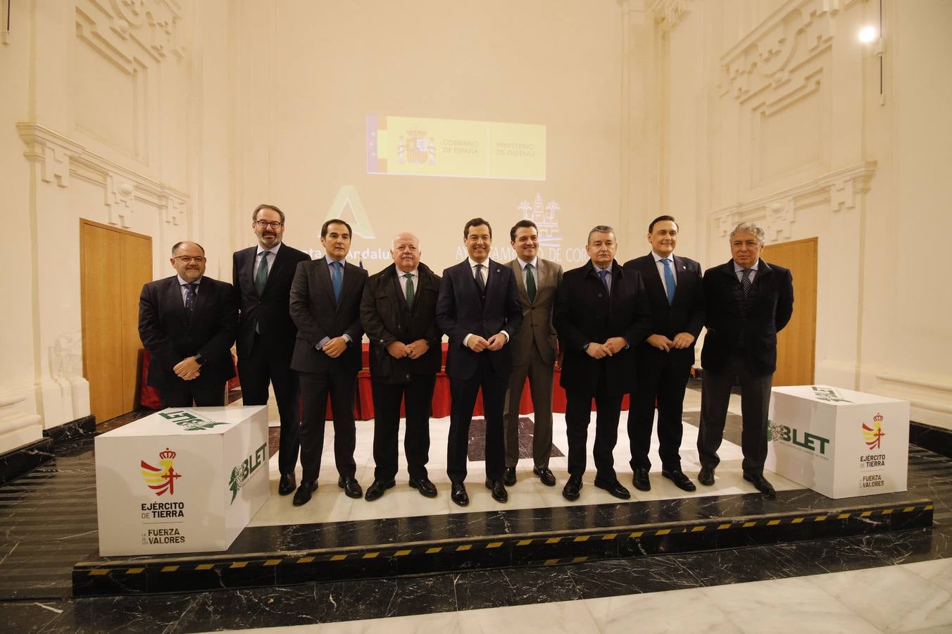 La firma de los convenios de la Base Logística de Córdoba, en imágenes